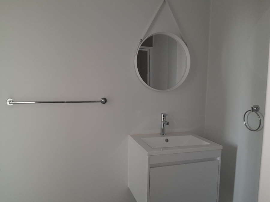 To Let 1 Bedroom Property for Rent in Pinelands Western Cape